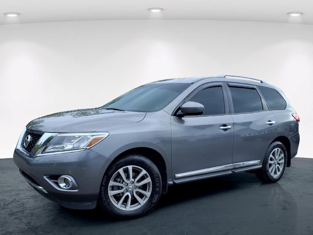 Used 2016 Nissan Pathfinder SL w/ SL Tech Package AWD/4WD image 2
