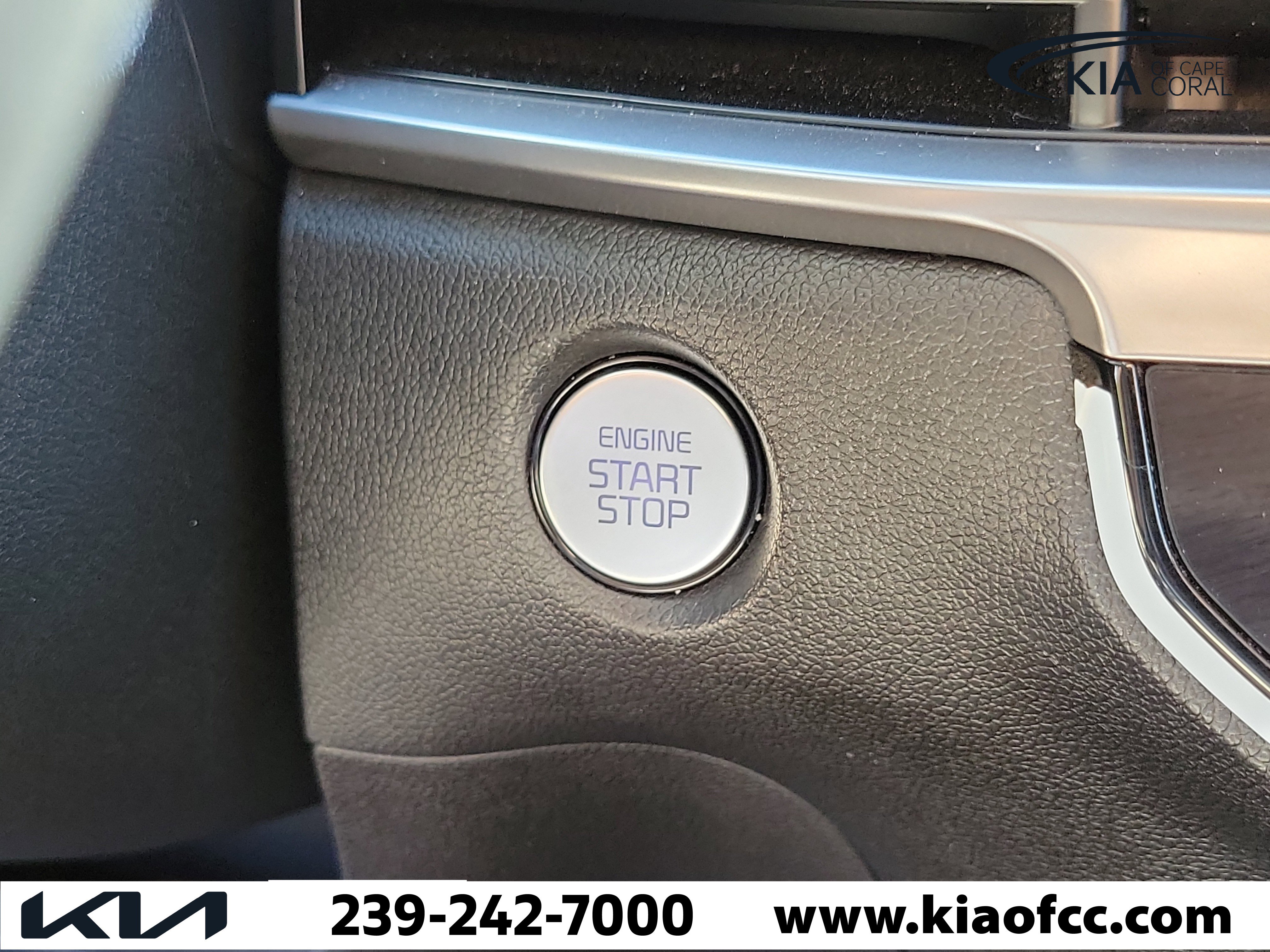 Certified 2024 Kia Sorento S w/ Panoramic Sunroof Package image 31