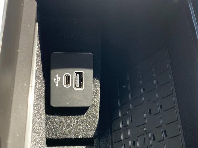 New 2026 Lincoln Navigator Reserve AWD/4WD image 24