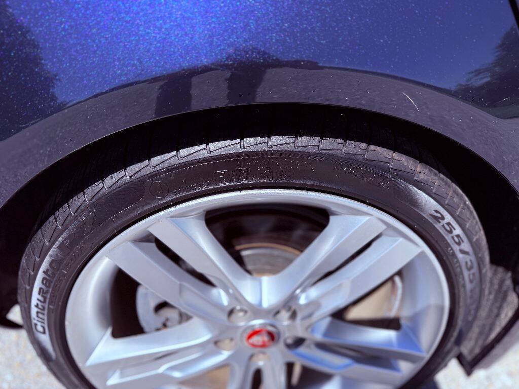 Used 2017 Jaguar XE Prestige AWD/4WD image 66