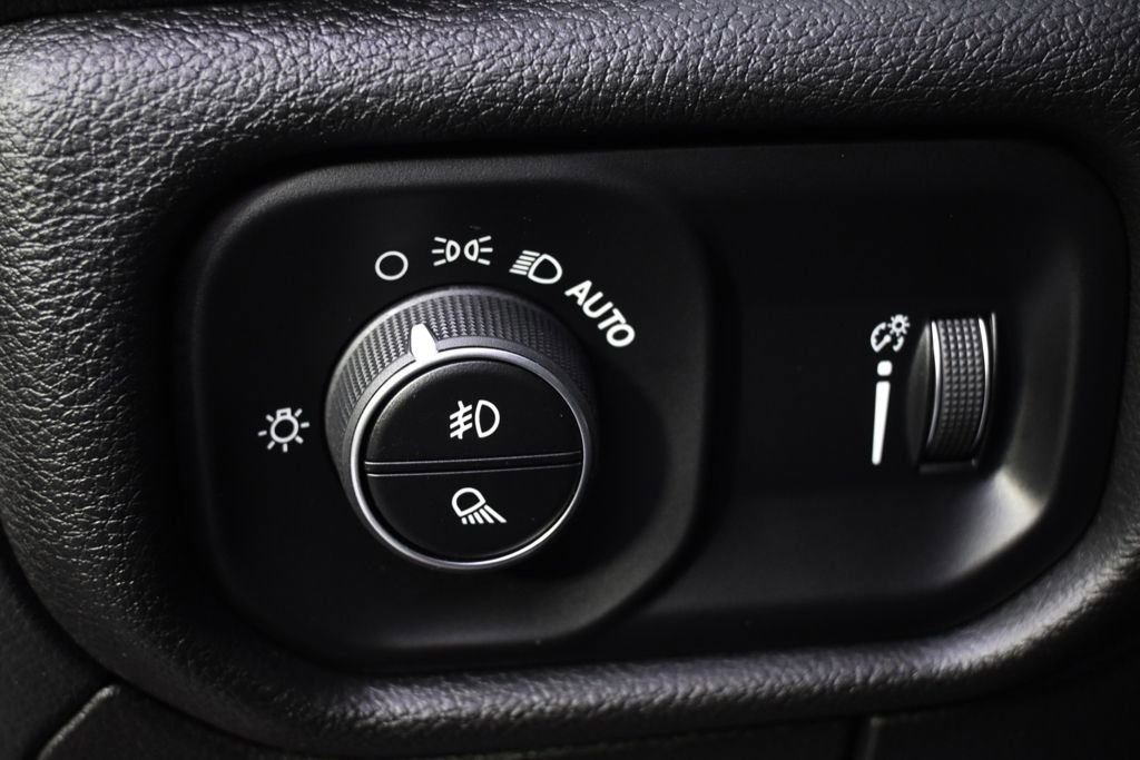 Used 2023 RAM 1500 Big Horn AWD/4WD image 24