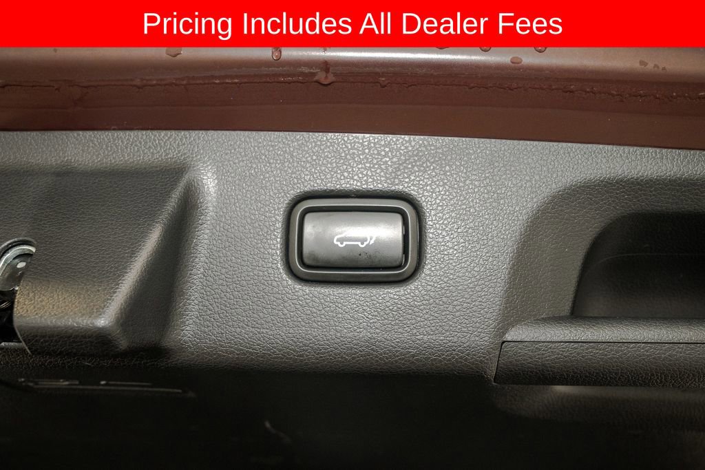 Used 2024 Hyundai Palisade SEL FWD image 6