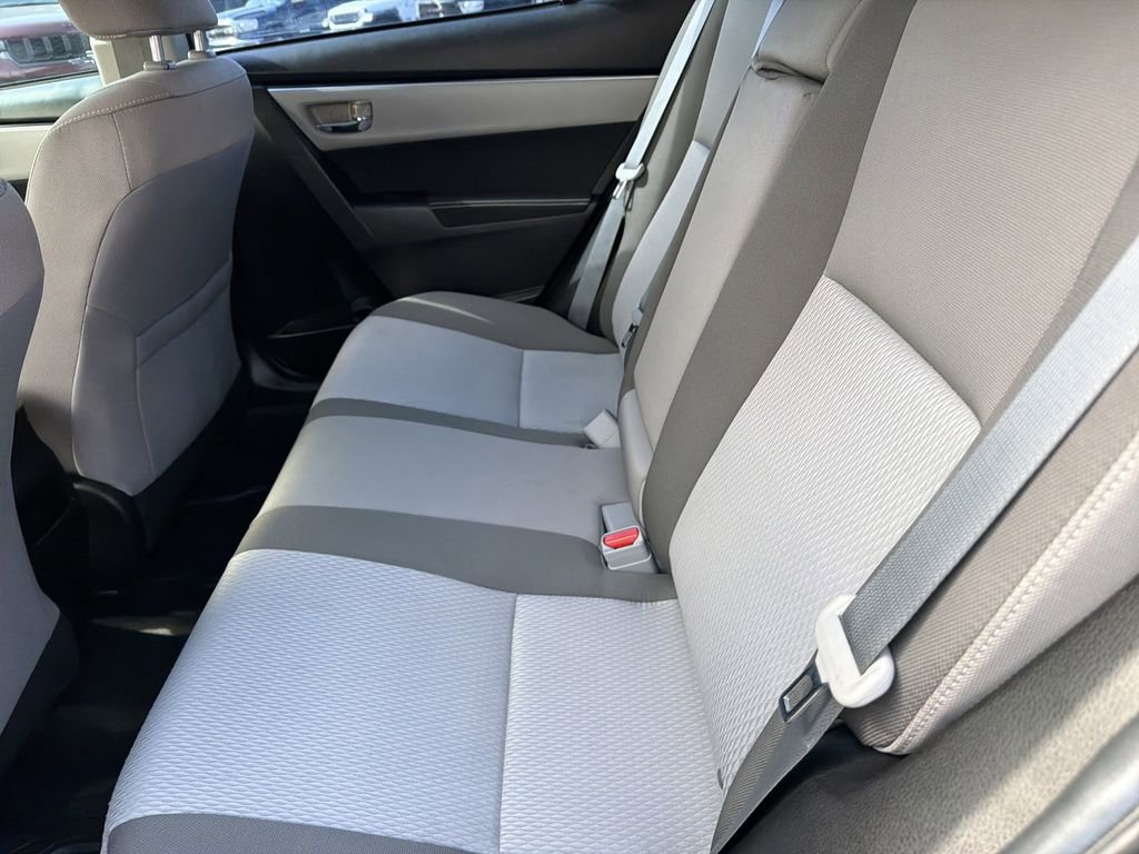 Used 2019 Toyota Corolla LE w/ Carpet Mat Package (TMS) FWD image 13