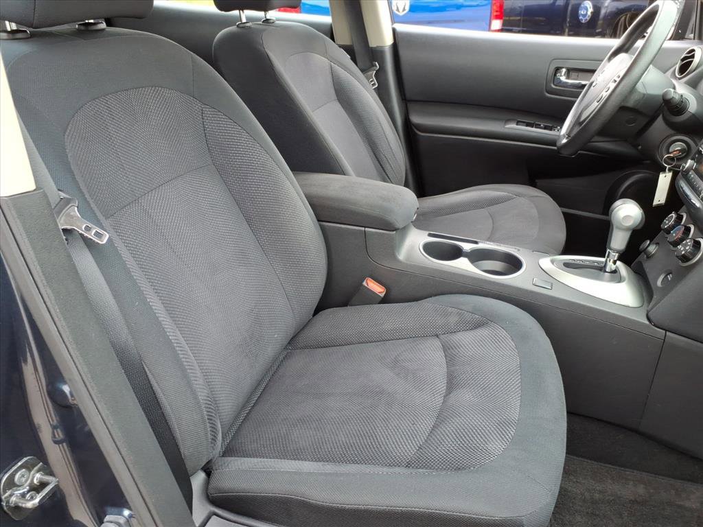 Used 2015 Nissan Rogue S w/ Convenience Package image 16