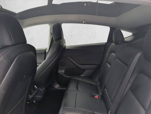 Used 2021 Tesla Model Y Long Range AWD/4WD image 19