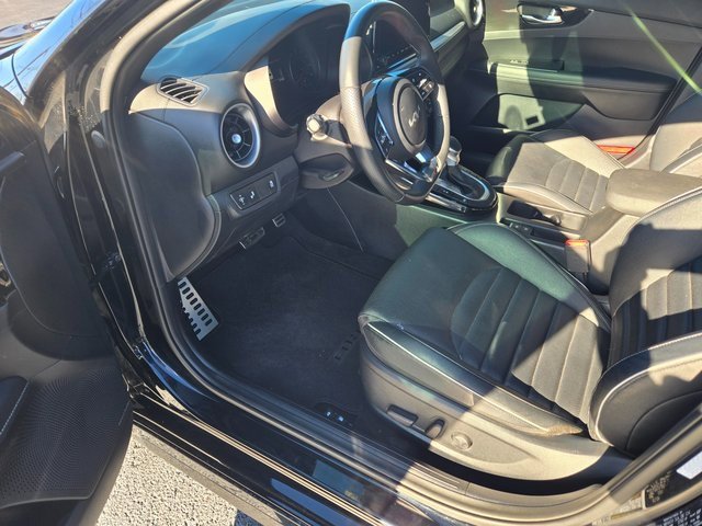 Used 2024 Kia Forte GT-Line w/ GT-Line Premium Package image 4