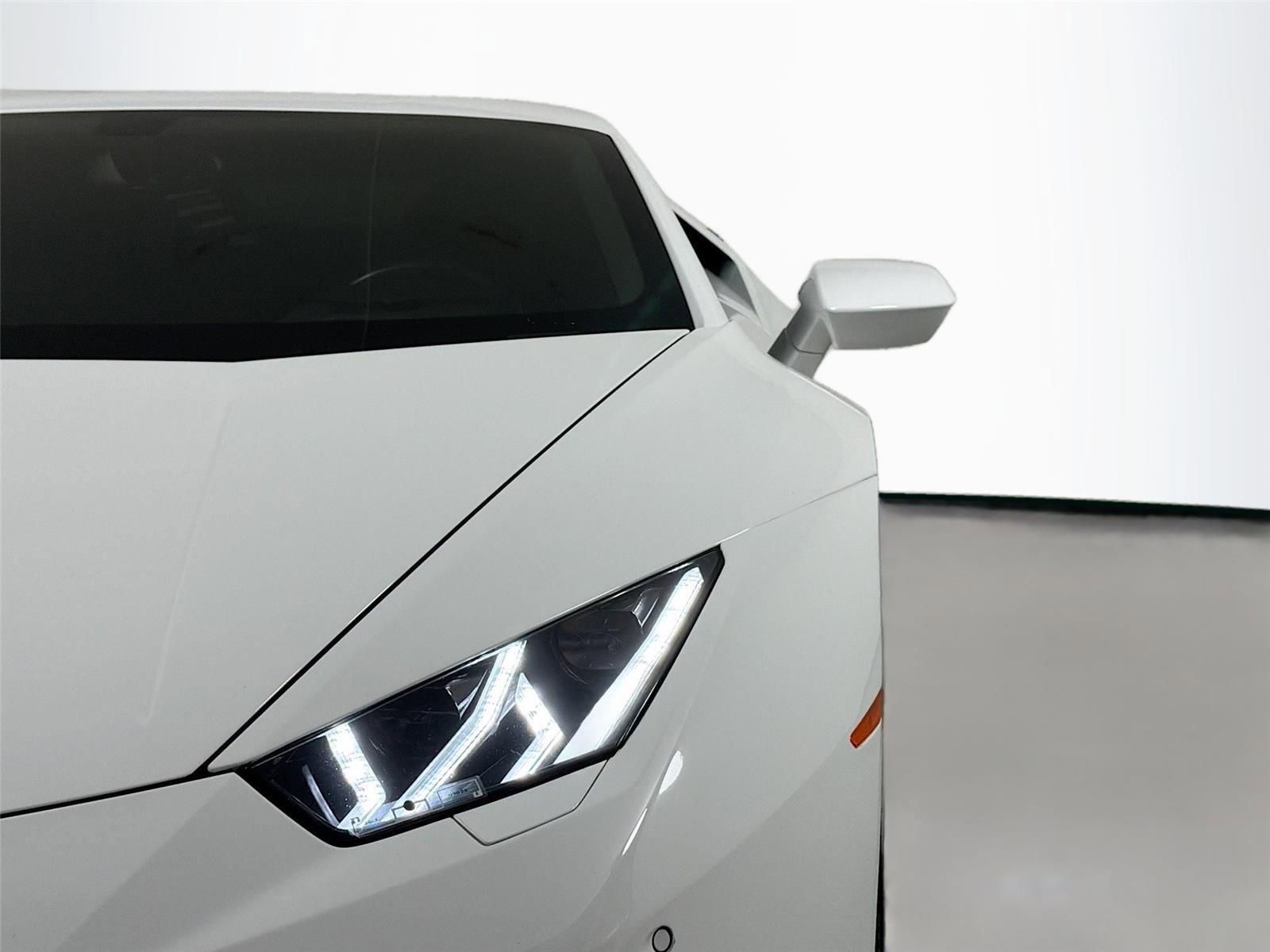 Used 2015 Lamborghini Huracan LP 610-4 AWD/4WD image 15