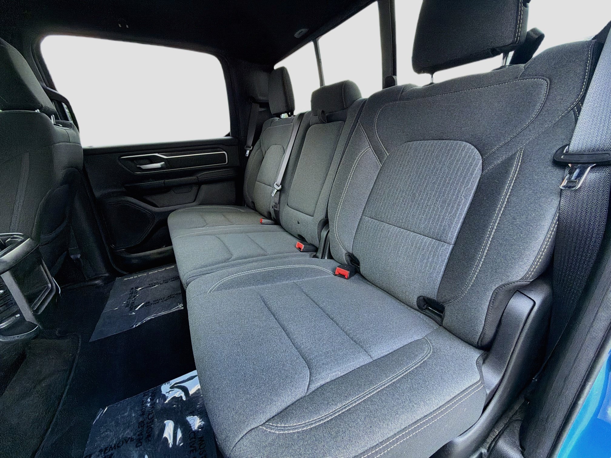Used 2021 RAM 1500 4x4 Crew Cab image 19