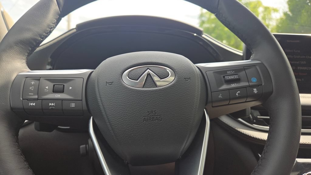 Used 2023 INFINITI QX60 Luxe w/ Performance Audio Package AWD/4WD image 19