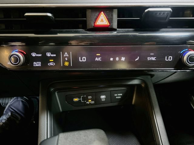Used 2025 Kia K5 LXS FWD image 15