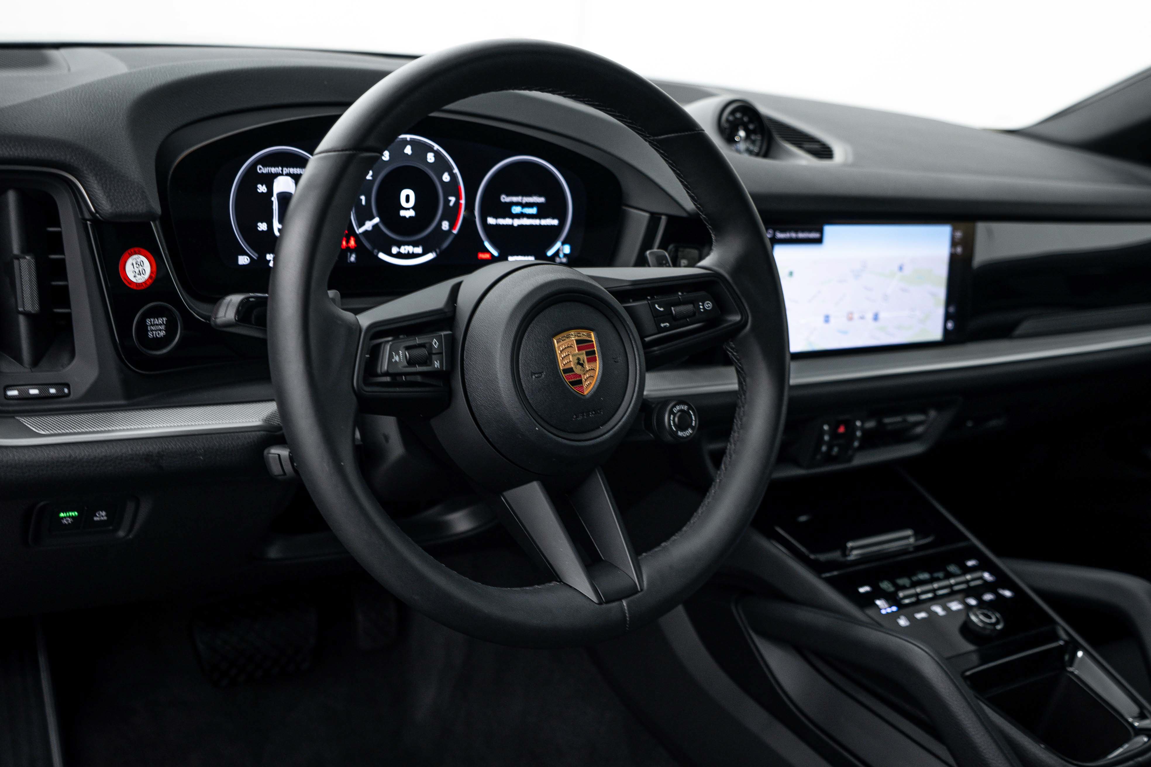 Certified 2026 Porsche Cayenne Coupe AWD/4WD image 13
