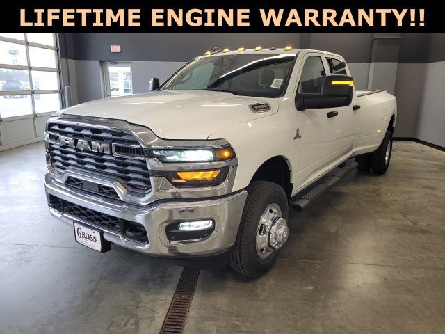 New 2026 RAM 3500 Tradesman AWD/4WD image 5