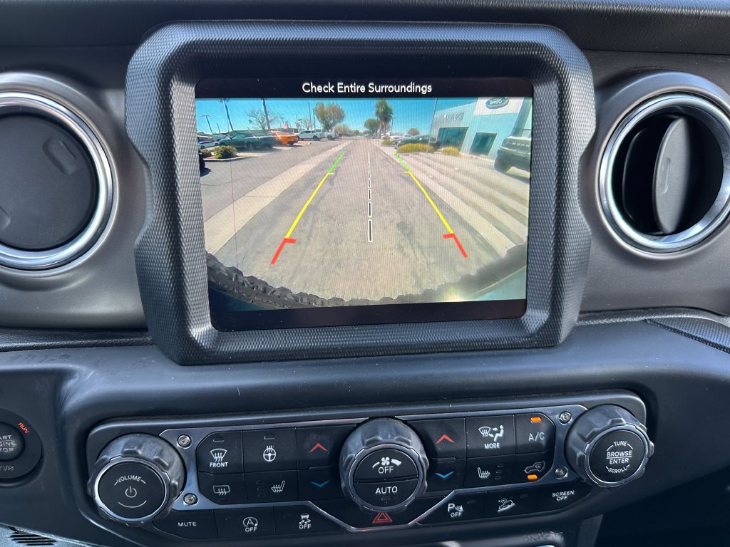 Used 2019 Jeep Wrangler Unlimited Rubicon w/ Dual Top Group AWD/4WD image 32