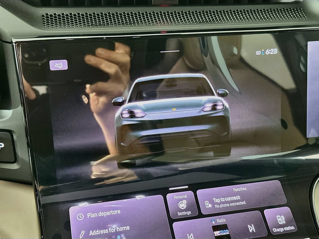 New 2026 Porsche Cayenne Electric AWD/4WD image 15