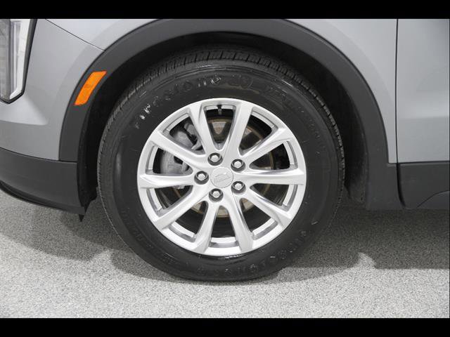 Used 2023 Cadillac XT4 Luxury w/ Cold Weather Package image 22