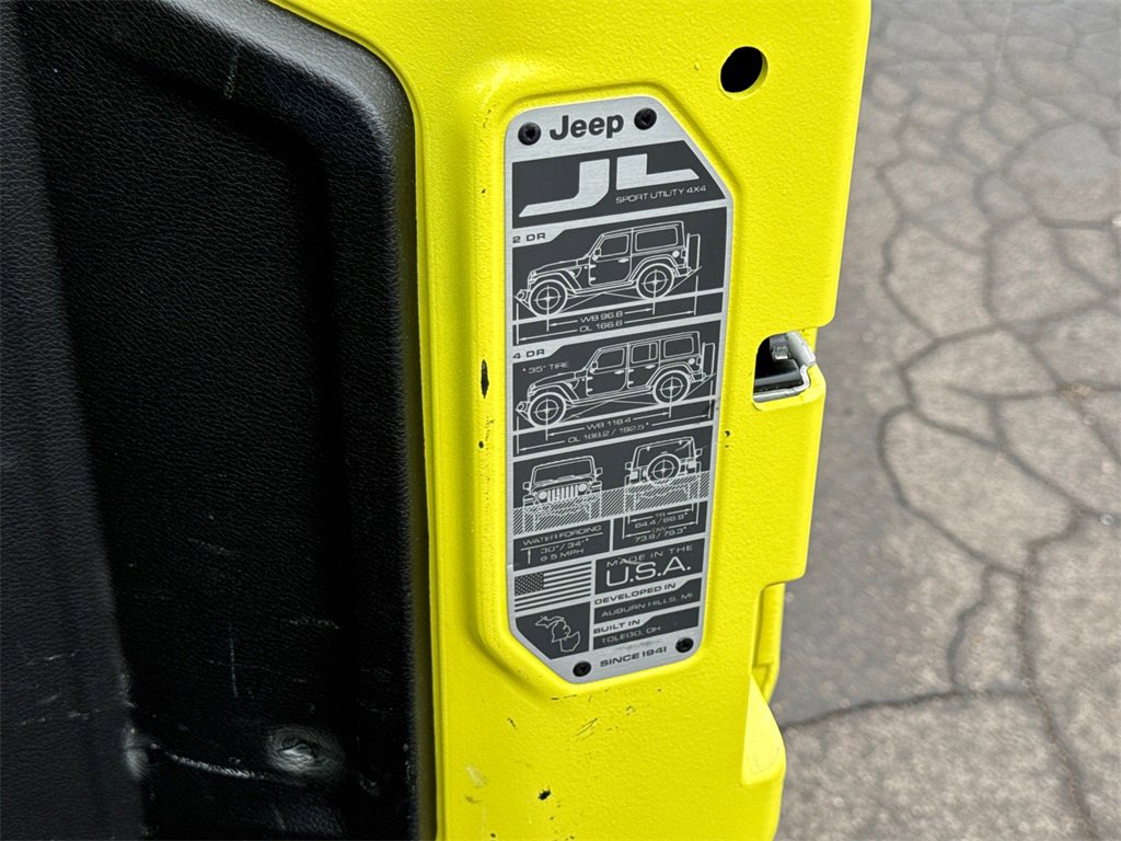 Used 2024 Jeep Wrangler Unlimited image 15