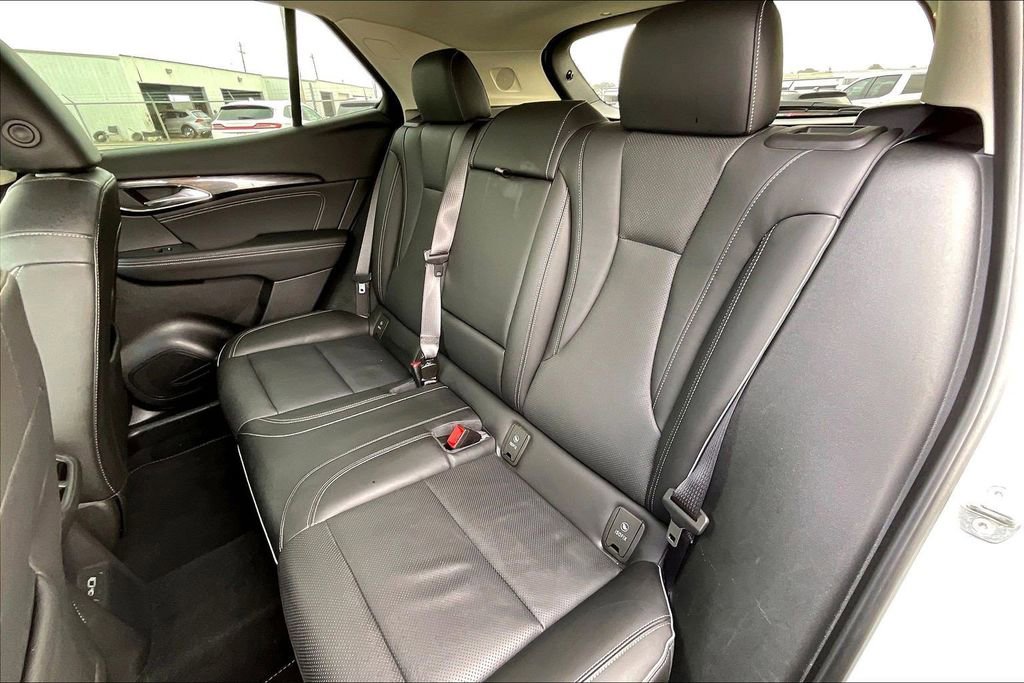 Used 2023 Buick Envision Essence FWD image 19