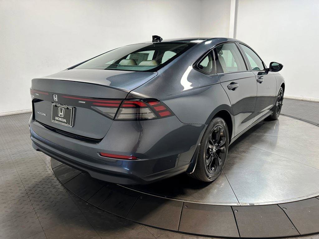 New 2025 Honda Accord SE image 8