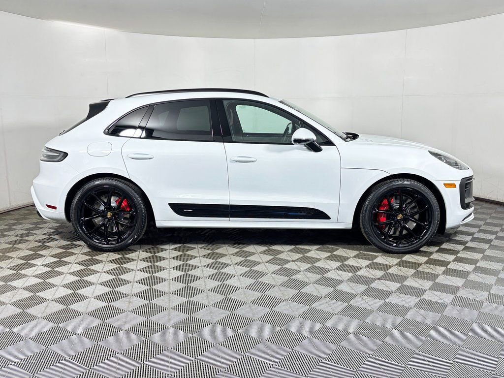 Used 2026 Porsche Macan GTS AWD/4WD image 8