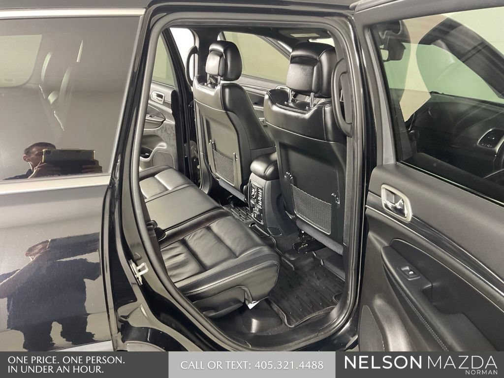 Used 2019 Jeep Grand Cherokee Limited AWD/4WD image 16