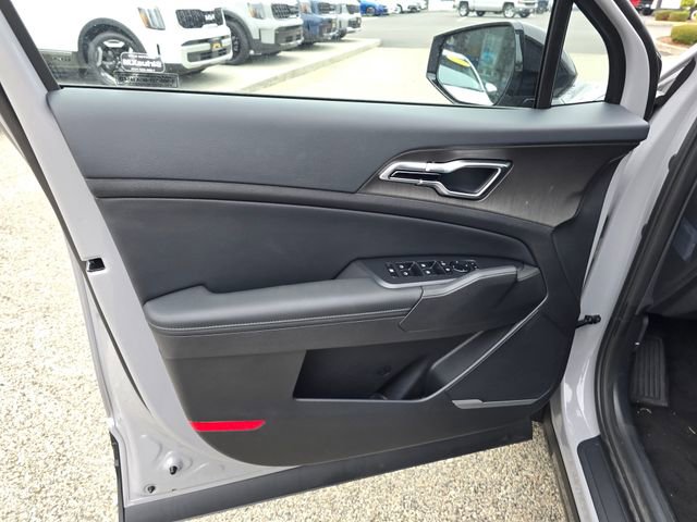 New 2026 Kia Sportage AWD Hybrid image 8
