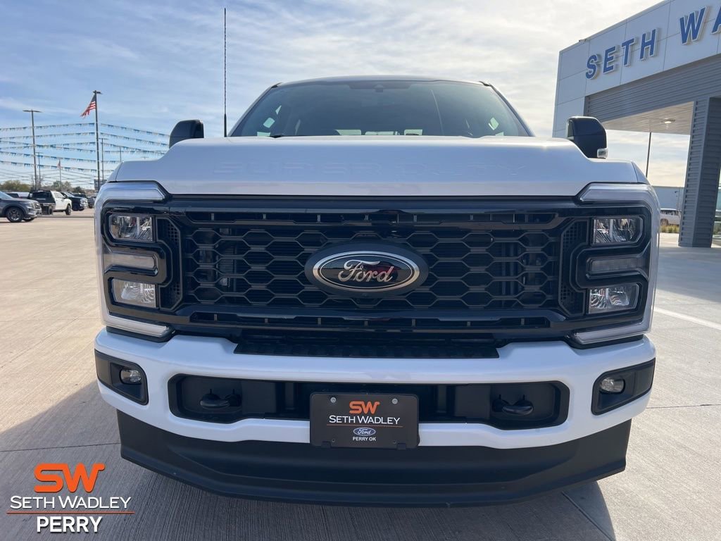 New 2026 Ford F350 Lariat w/ Black Appearance Package image 12
