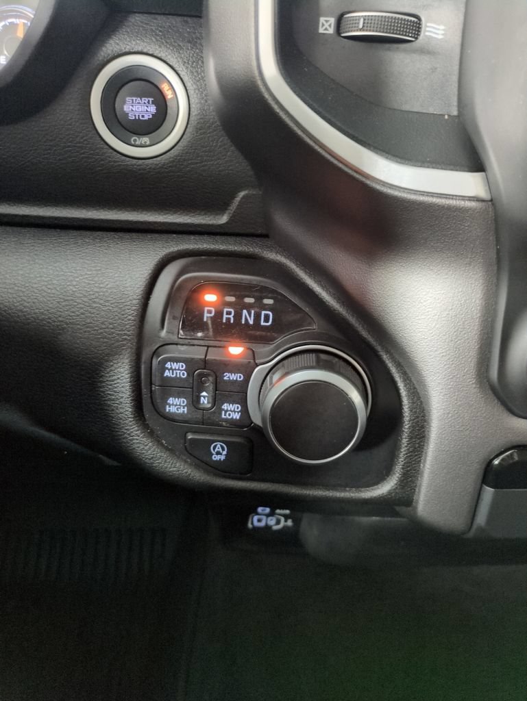 Used 2020 RAM 1500 Big Horn AWD/4WD image 24