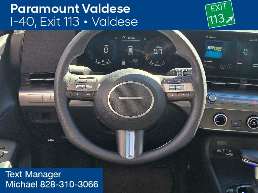 New 2026 Hyundai Kona SE image 14