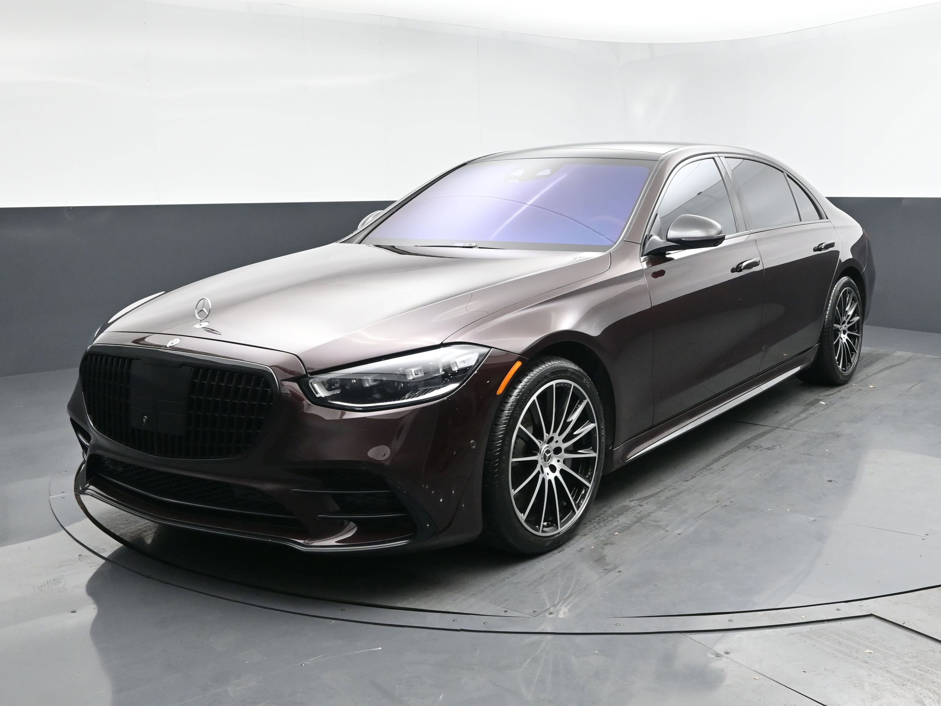 Used 2021 Mercedes-Benz S 580 4MATIC Sedan image 1