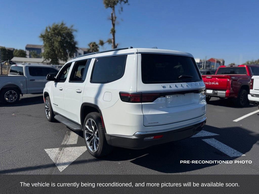 Used 2022 Jeep Wagoneer Series II w/ Premium Group I AWD/4WD image 3