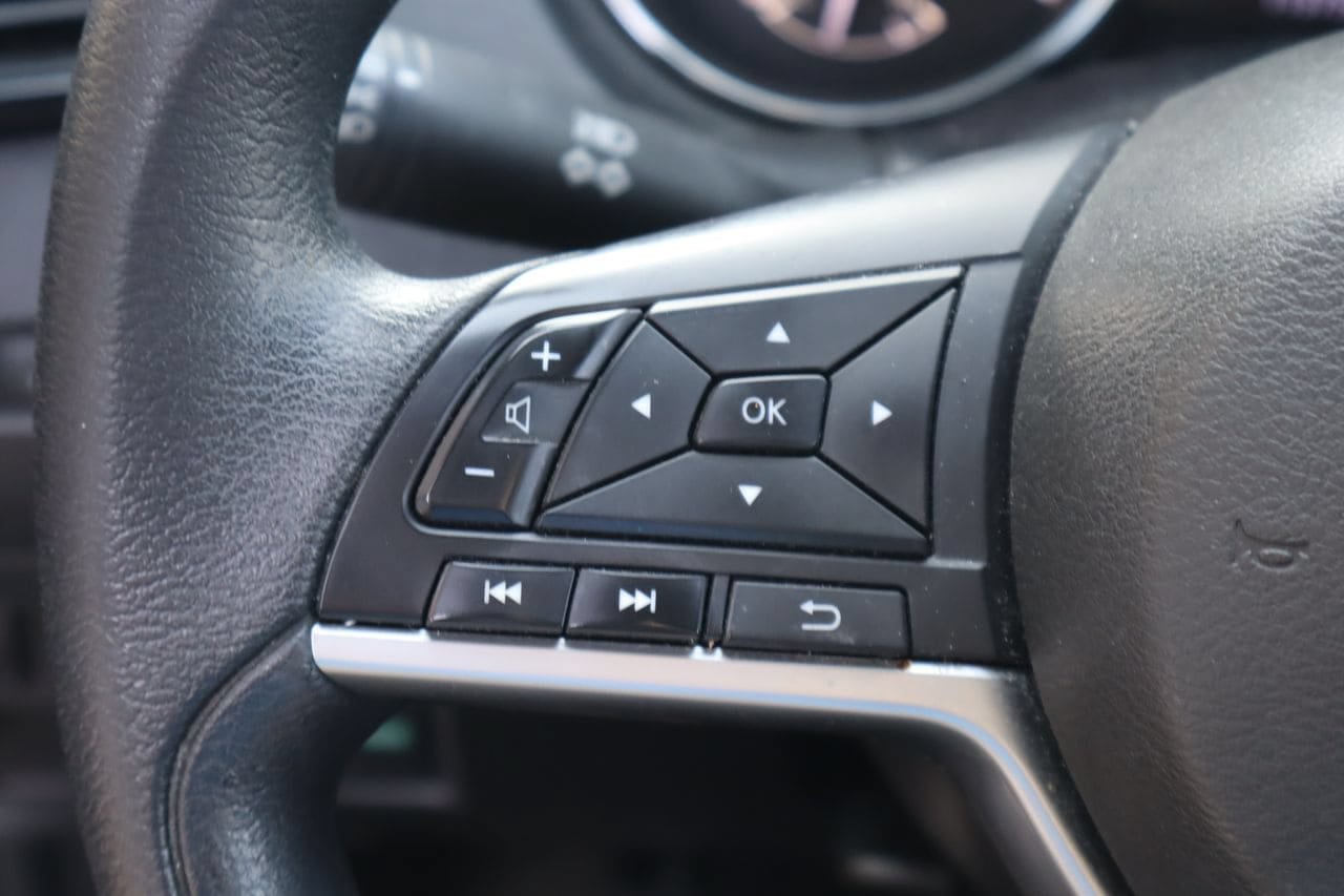 Used 2018 Nissan Rogue S FWD image 12