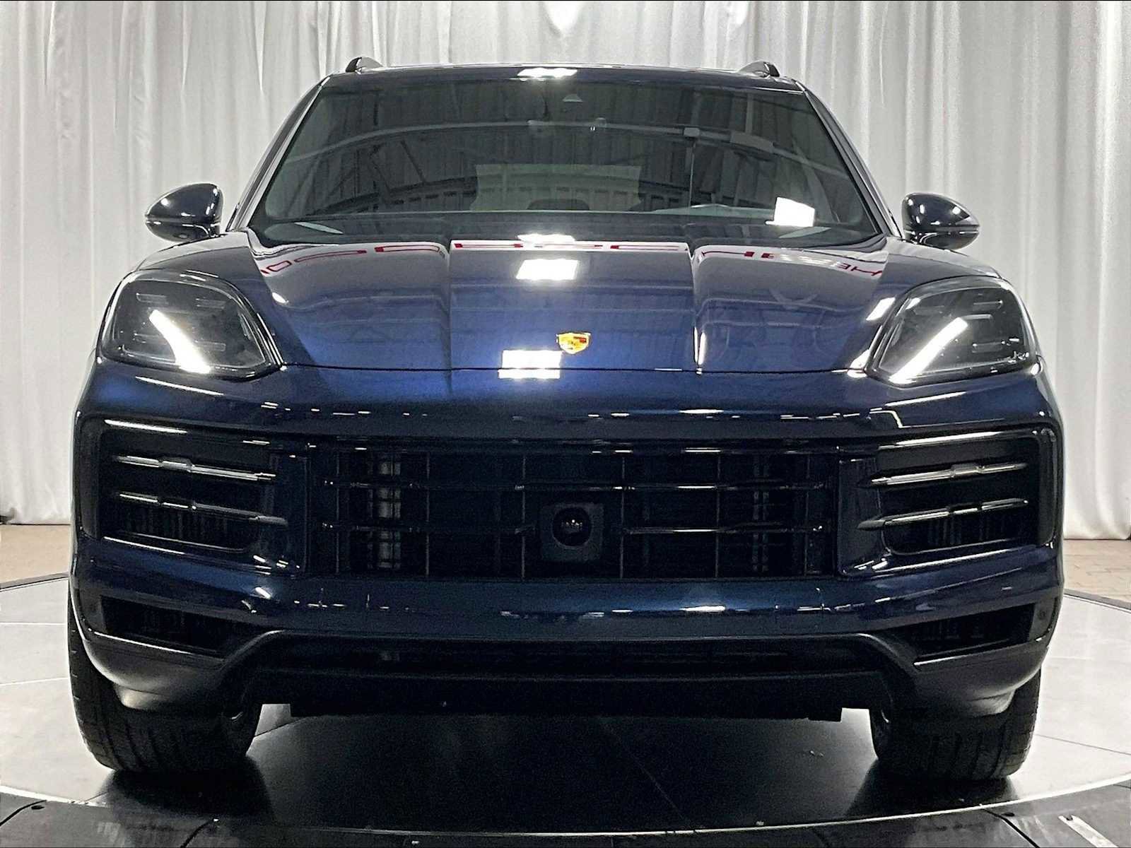 Used 2024 Porsche Cayenne image 13