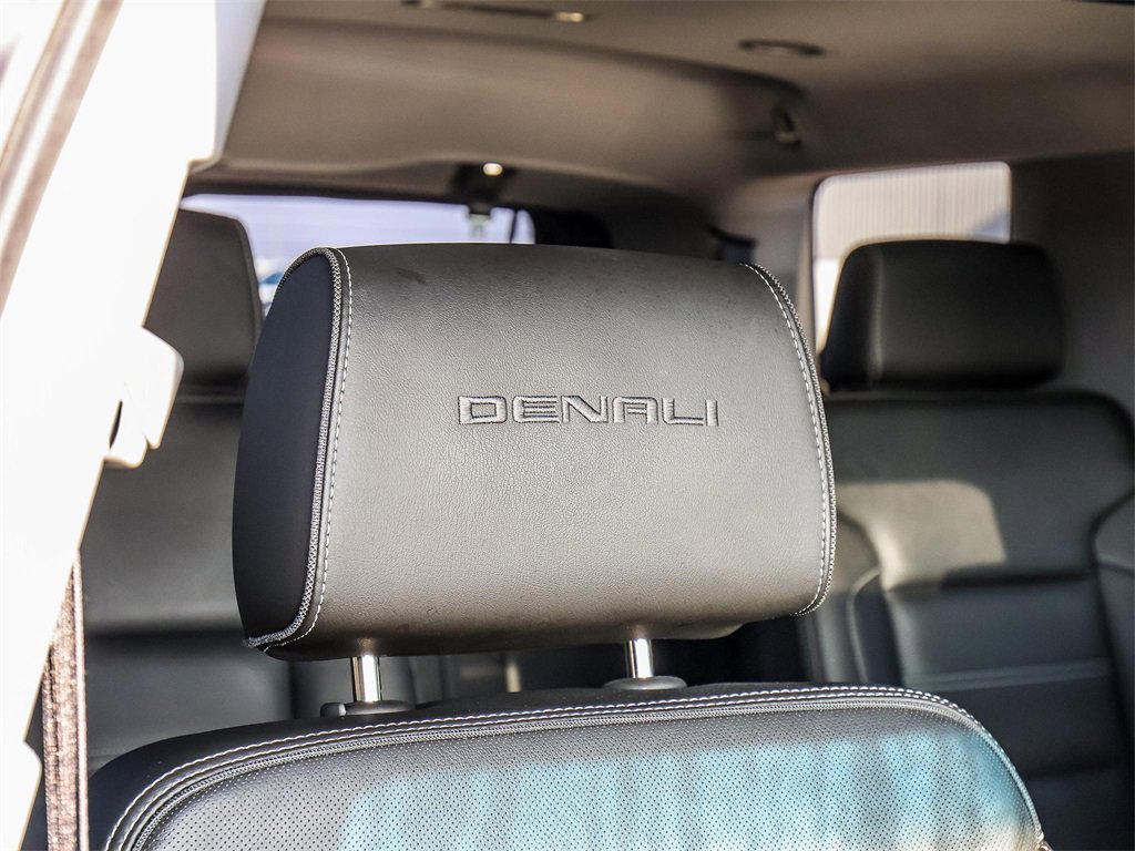 Used 2019 GMC Yukon Denali w/ Denali Ultimate Package image 15