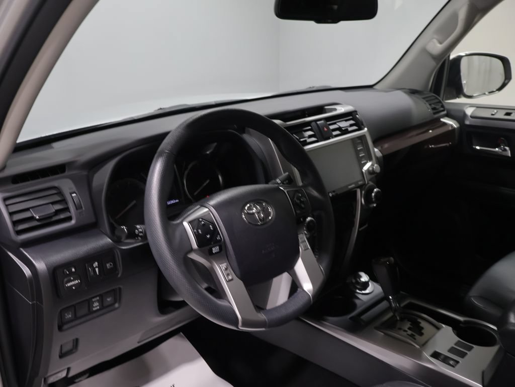 Used 2022 Toyota 4Runner Limited AWD/4WD image 15