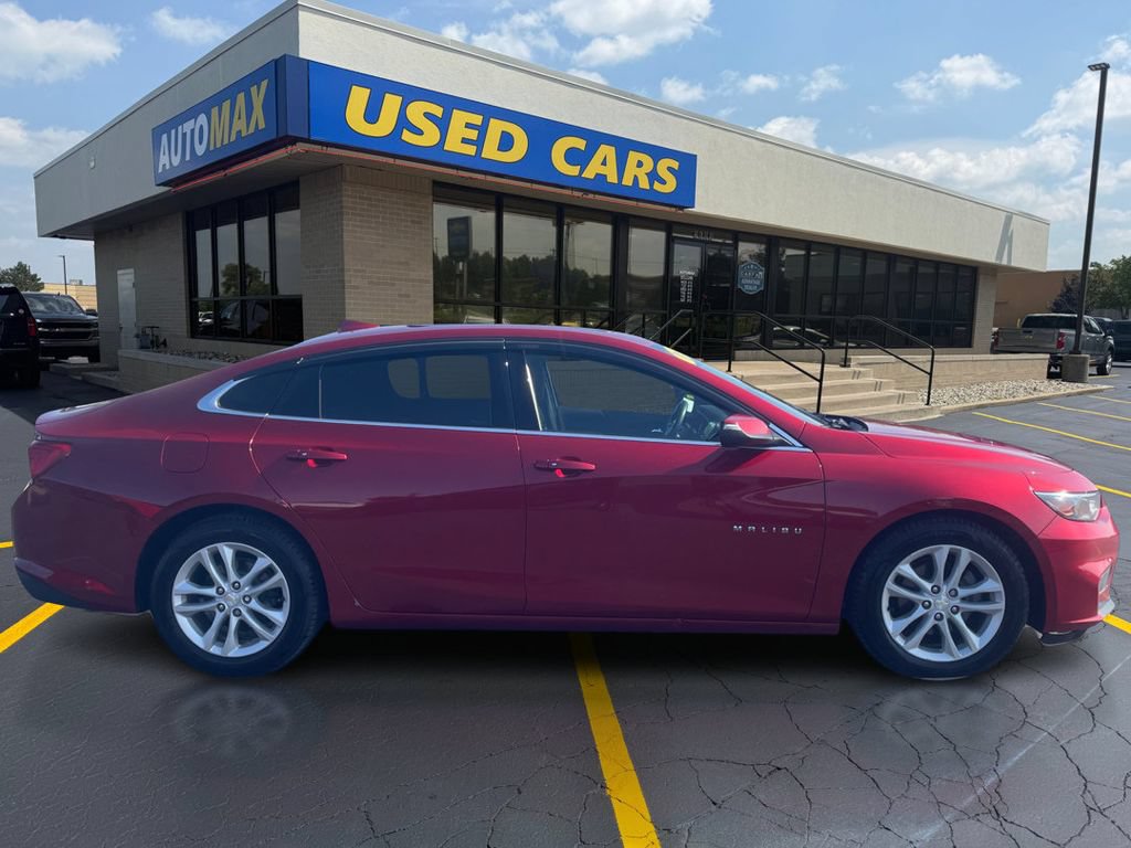 Used 2016 Chevrolet Malibu LT w/ Driver Confidence Package FWD image 2