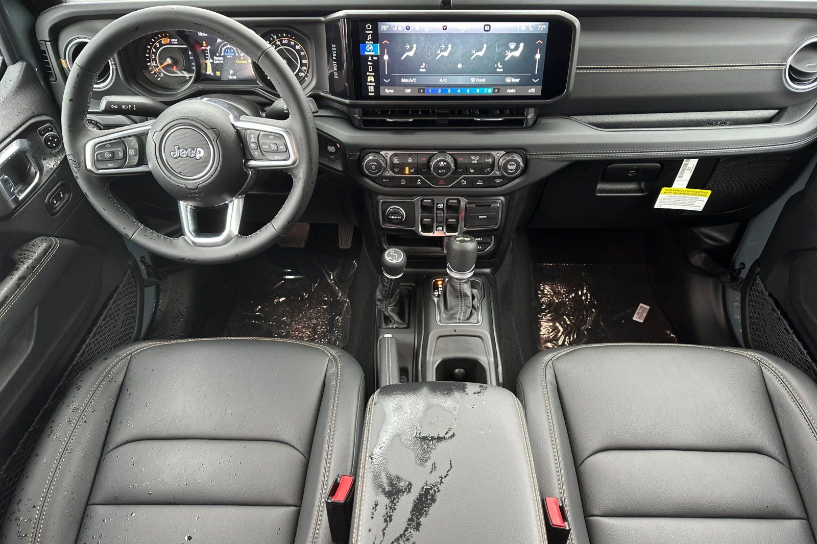 New 2026 Jeep Wrangler Unlimited Sahara AWD/4WD image 16