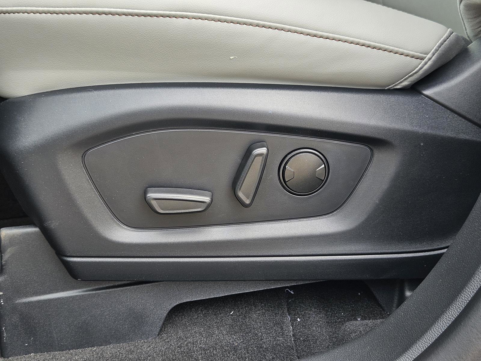 New 2026 Ford Explorer Active w/ Active Comfort Package image 22