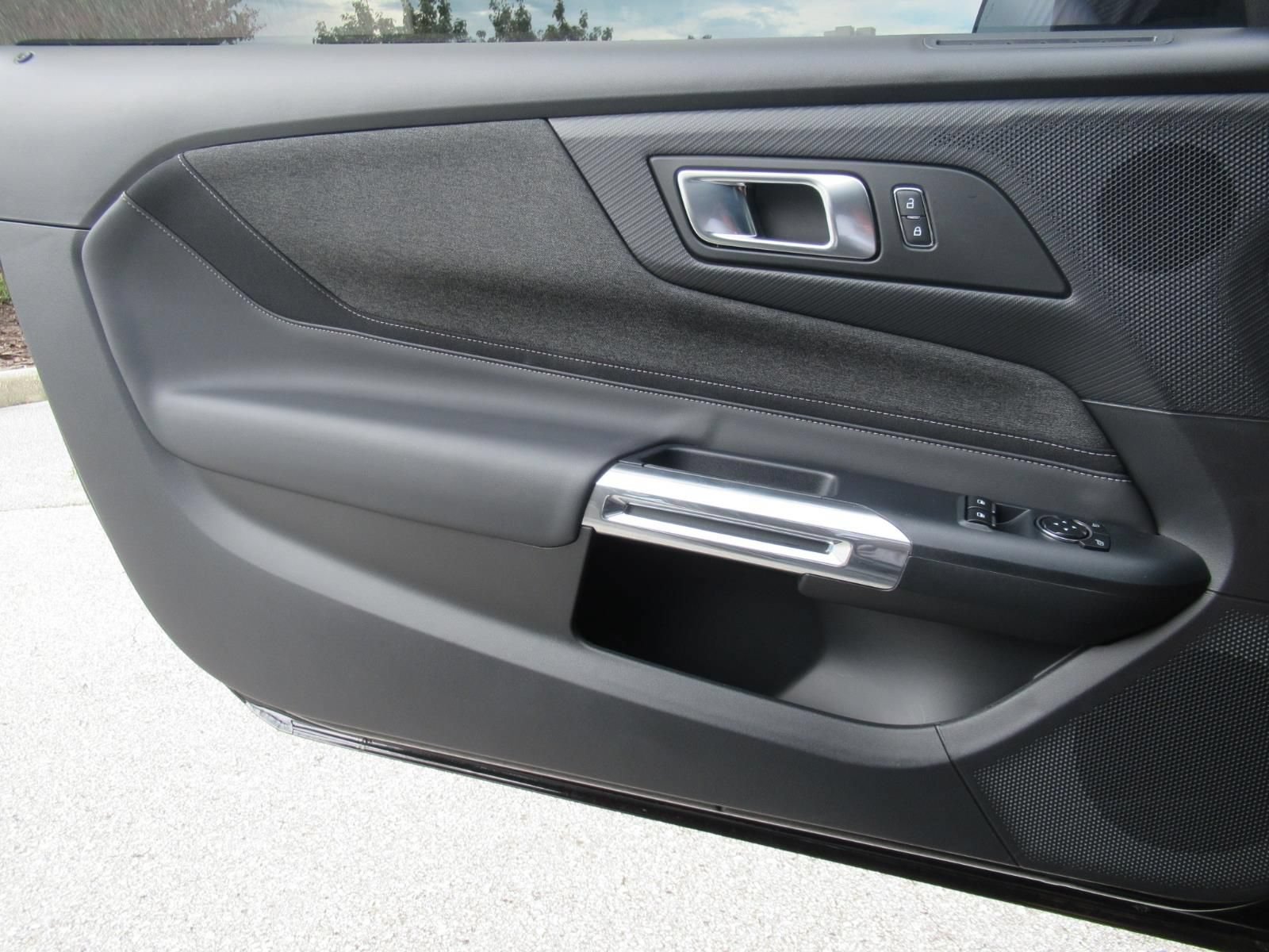 Used 2025 Ford Mustang GT RWD image 21