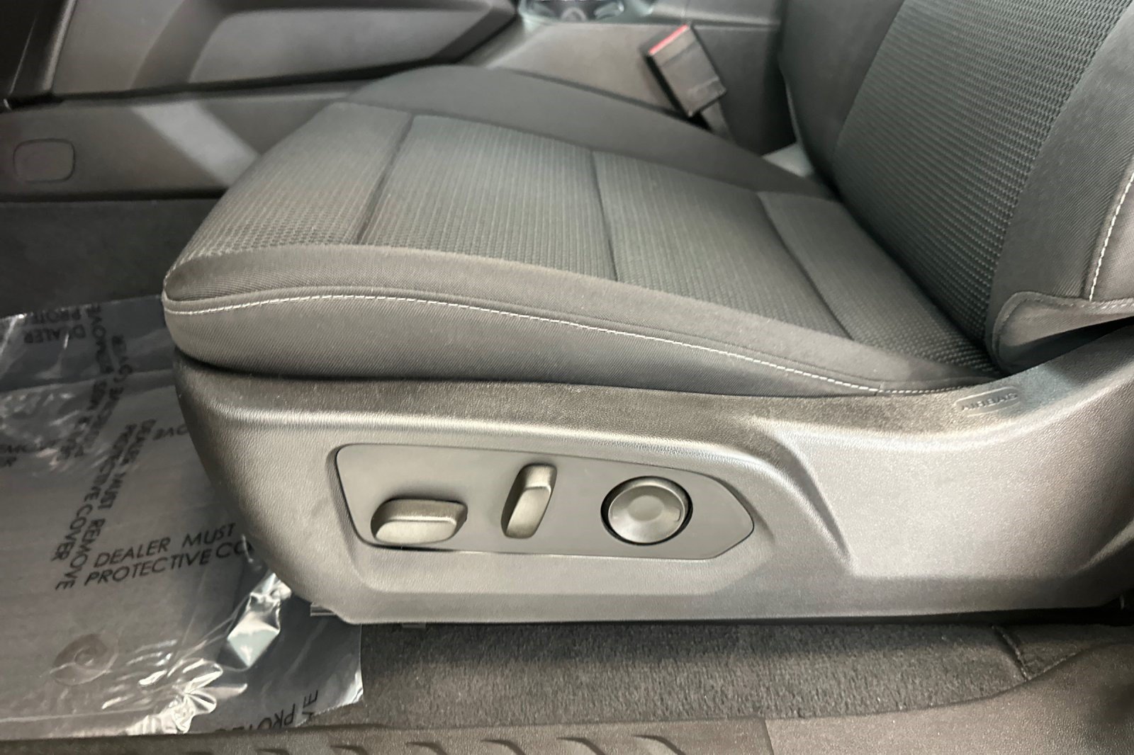 Used 2024 GMC Canyon Elevation w/ Convenience Package RWD image 14