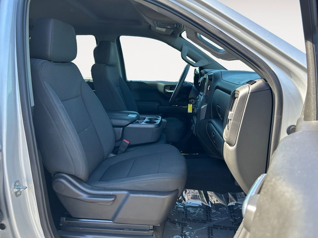 Used 2020 Chevrolet Silverado 1500 Custom w/ Custom 2.7L Value Package AWD/4WD image 24