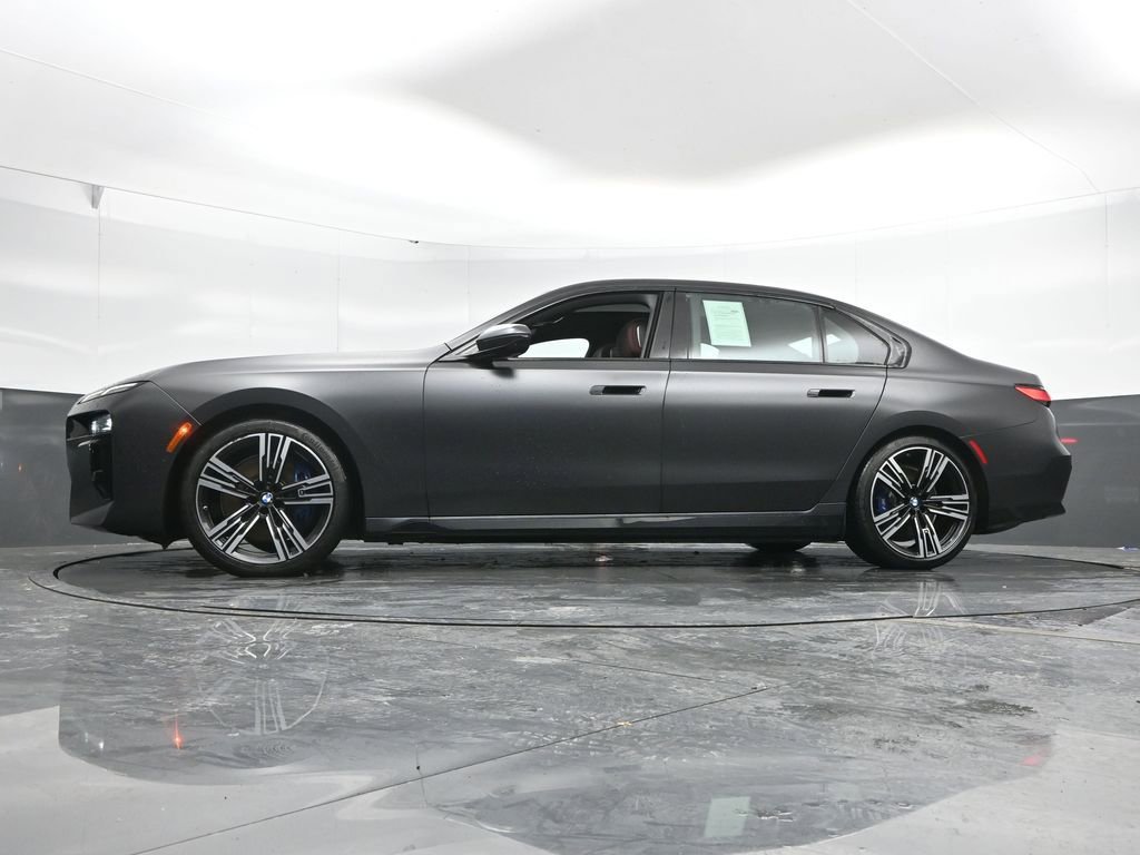 Used 2023 BMW i7 xDrive60 image 52