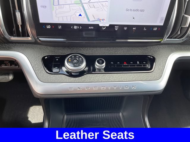 Used 2025 Ford Expedition Tremor AWD/4WD image 17