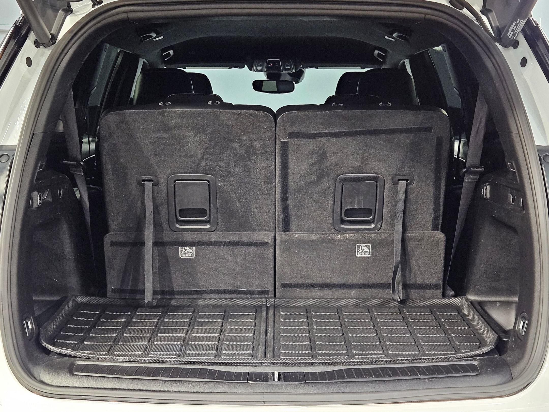 Used 2023 Jeep Grand Cherokee L Laredo image 17