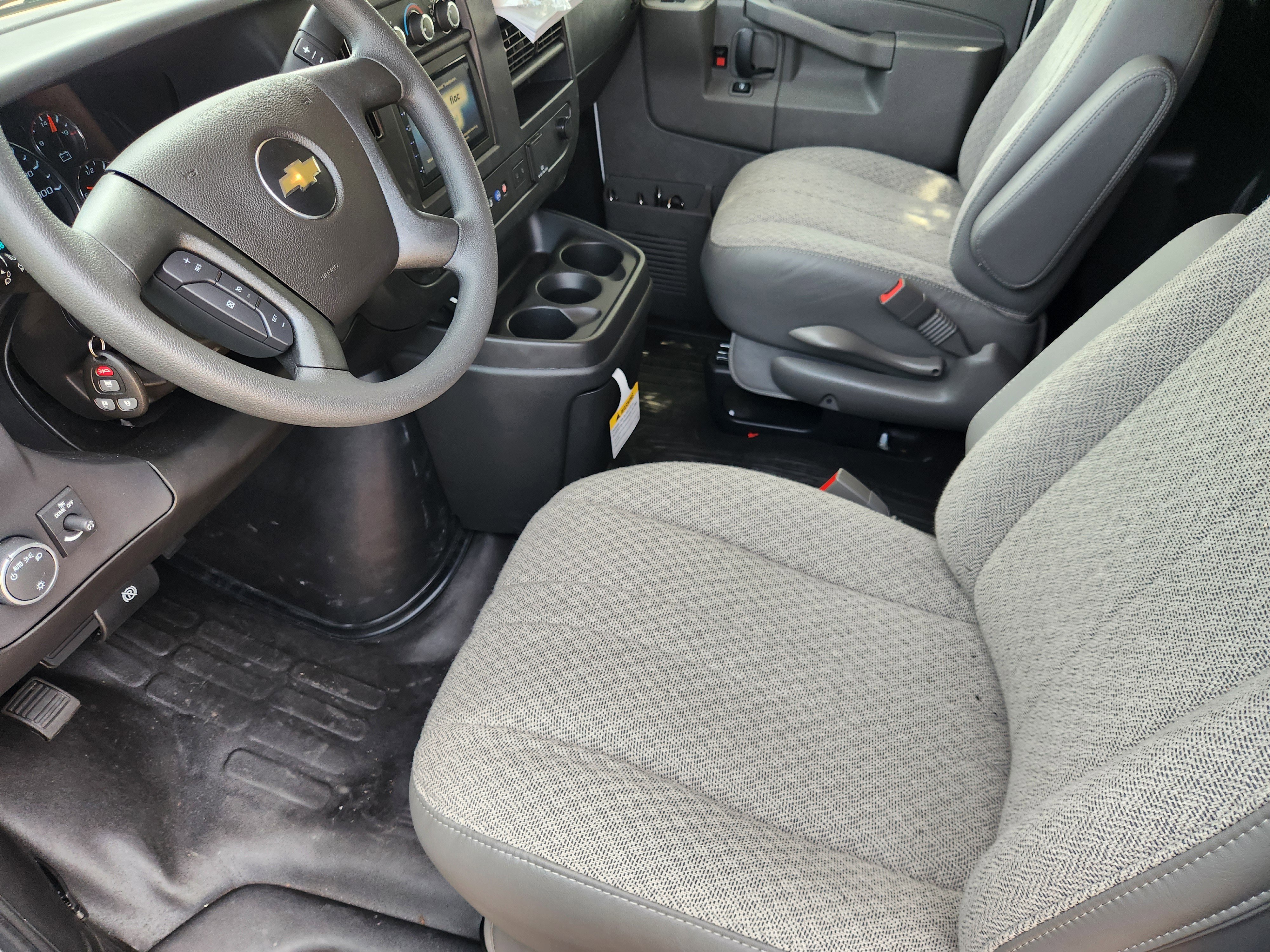 New 2024 Chevrolet Express 2500 w/ Driver Convenience Package image 4