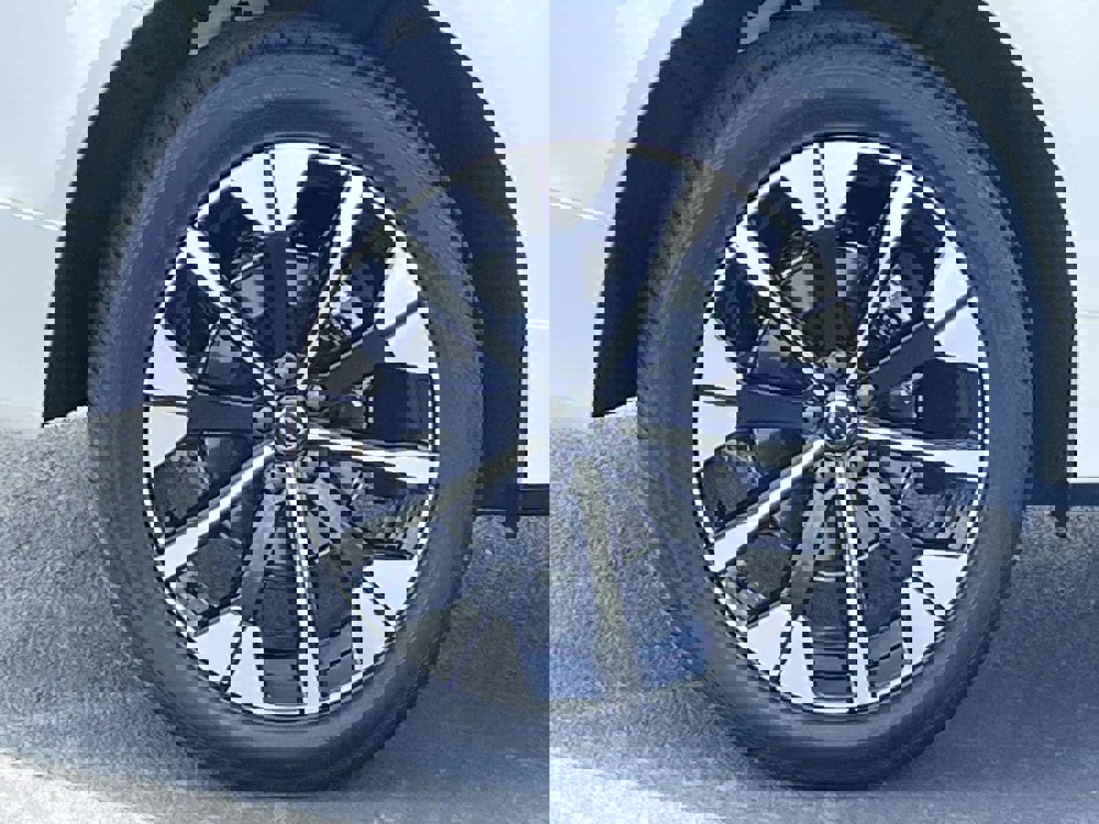 Certified 2026 Volvo XC60 B5 Plus w/ Protection Package Premier AWD/4WD image 9