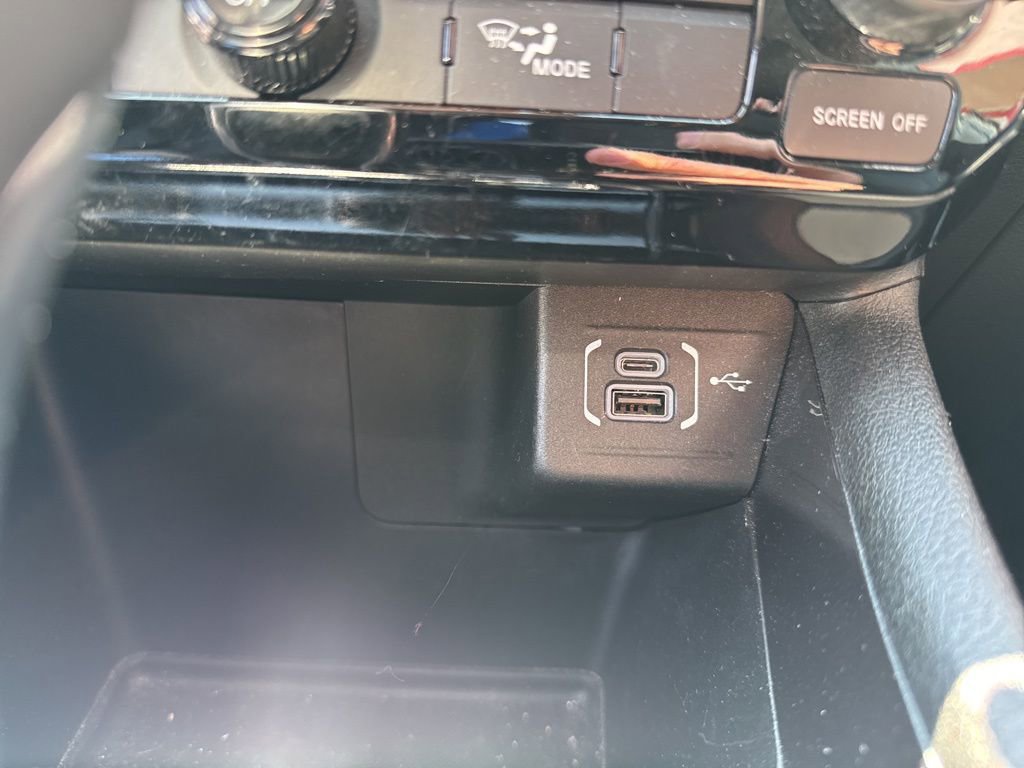 Used 2022 Jeep Compass Latitude image 38