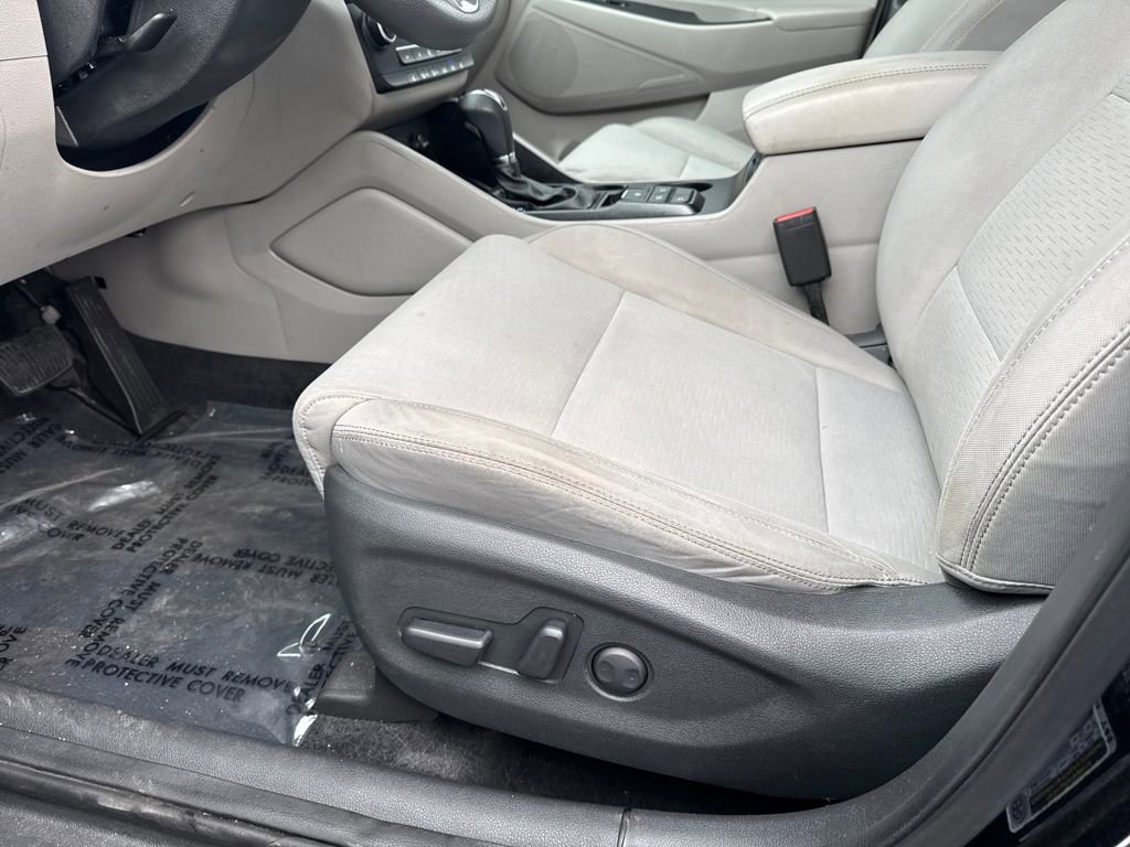Certified 2020 Hyundai Tucson SEL w/ Cargo Package image 28