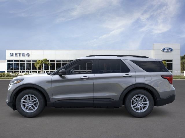 New 2026 Ford Explorer Active RWD image 3