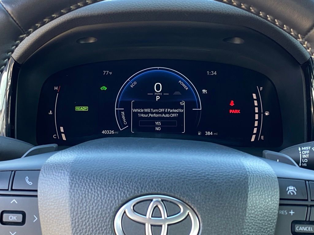 Used 2025 Toyota Camry SE FWD image 14