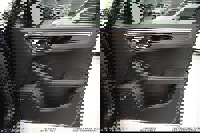 Used 2020 Porsche Macan S image 41